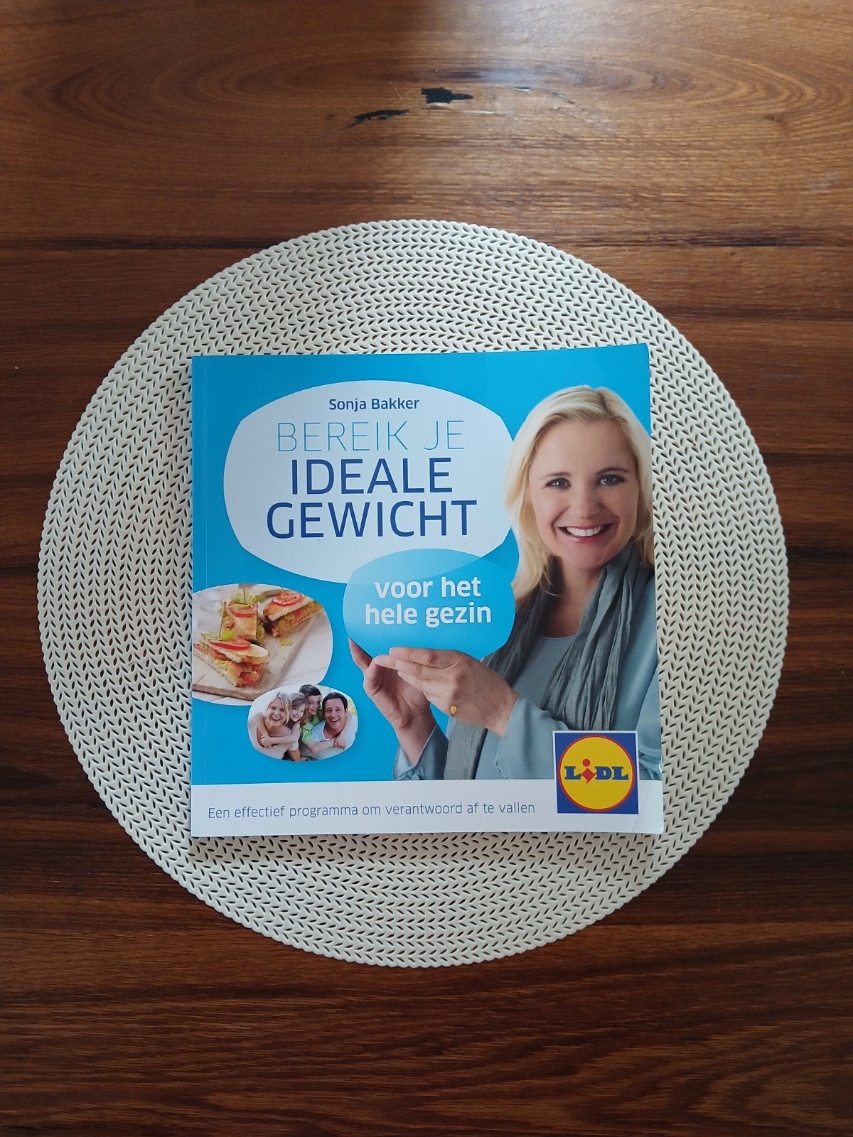 Sonja Bakker - Bereik je ideale gewicht voor het hele gezin!, Ophalen of Verzenden, Zo goed als nieuw, Sonja Bakker