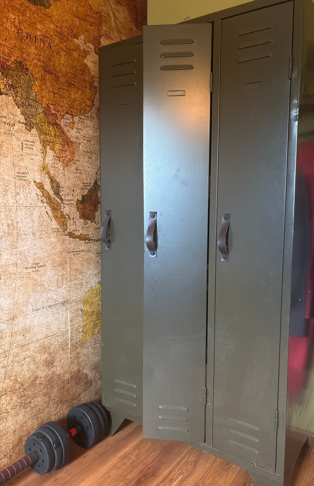 Legergroene lockerkast met vakken en roedes, Ophalen, Gebruikt