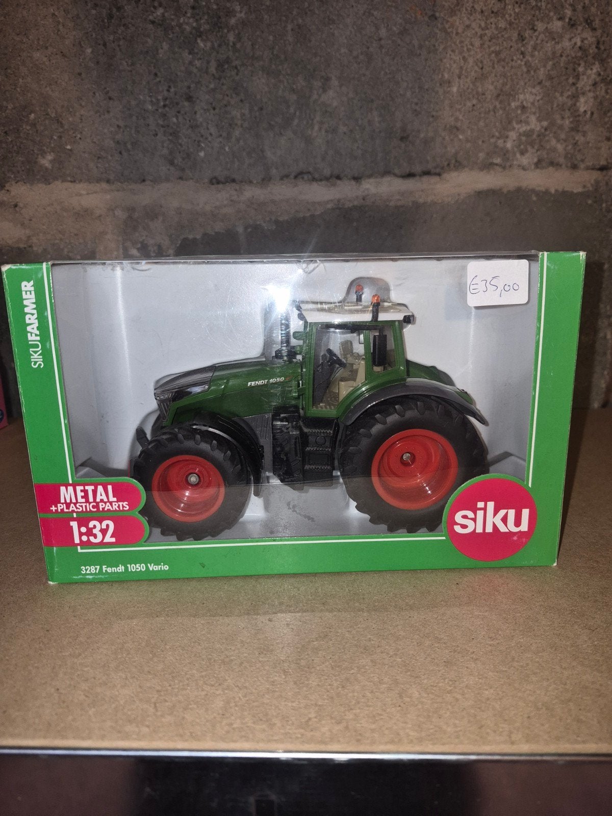 Siku Farmer Fendt 1050 Vario Tractor - Nieuw in doos, SIKU, Nieuw, Ophalen of Verzenden