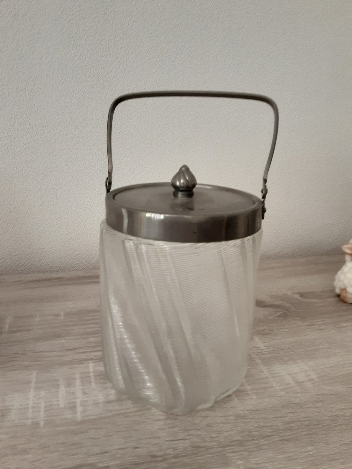 Antieke koektrommel, gedraaid glas, Ophalen
