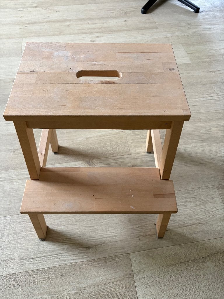 Te koop ; houten trapje/opstapje, Ophalen, Zo goed als nieuw, Hout