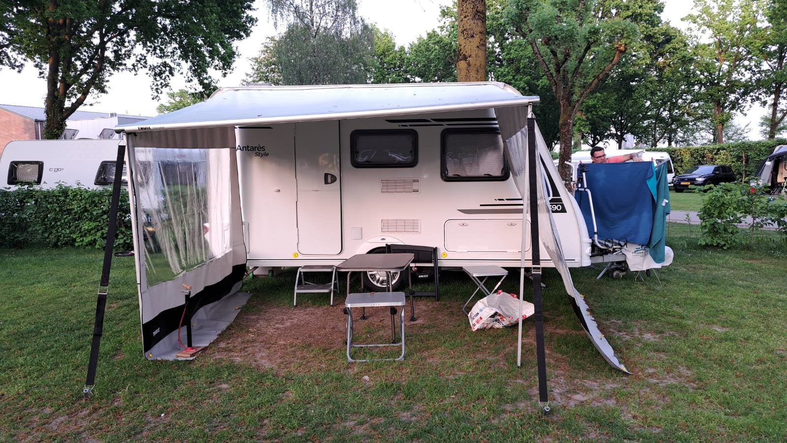 Thule omnistor zakluifel 1200, Ophalen, Zo goed als nieuw
