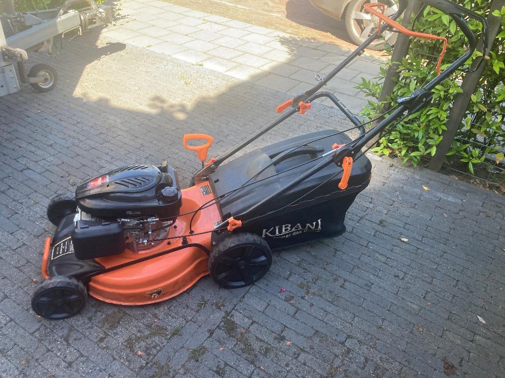 Kibani benzine grasmaaier – 53 cm maaibreedte, Tuin en Terras, Ophalen, Gebruikt, Opvangbak, Benzine-grasmaaier
