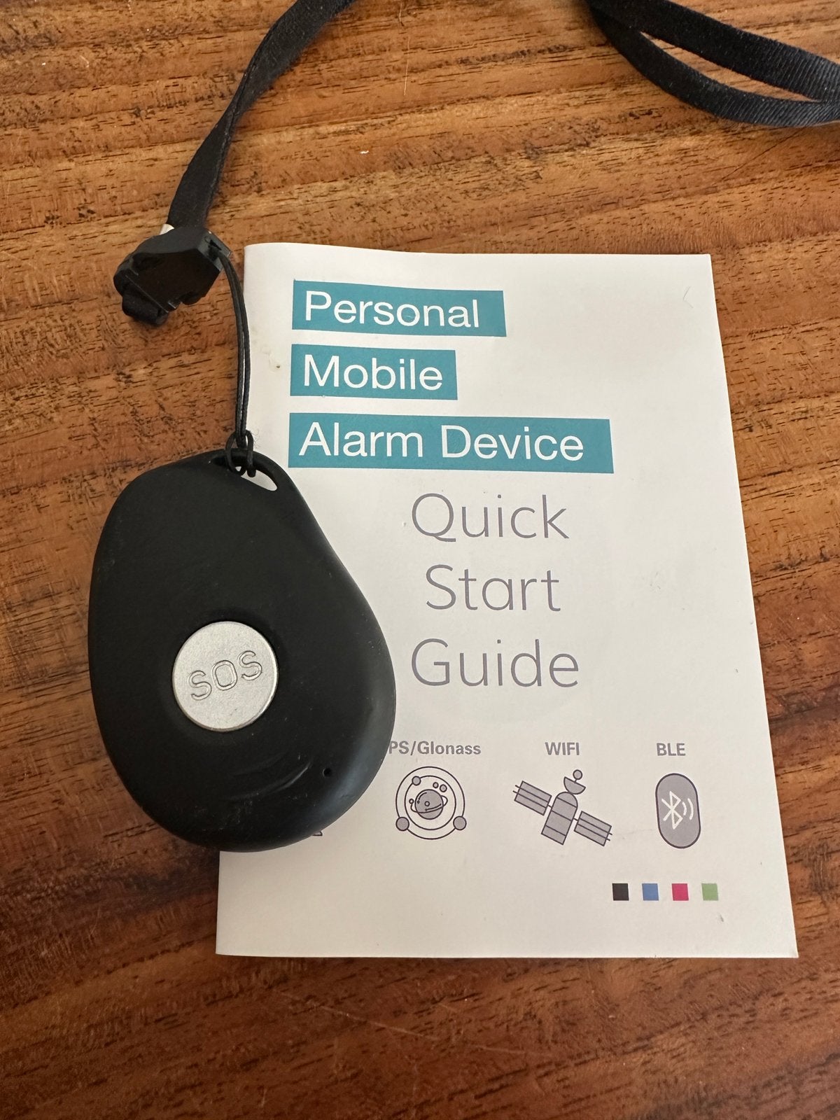 SOS noodknop / GPS tracker 4G met docking station, Telecommunicatie, Overige Telecommunicatie, Gebruikt, Ophalen of Verzenden