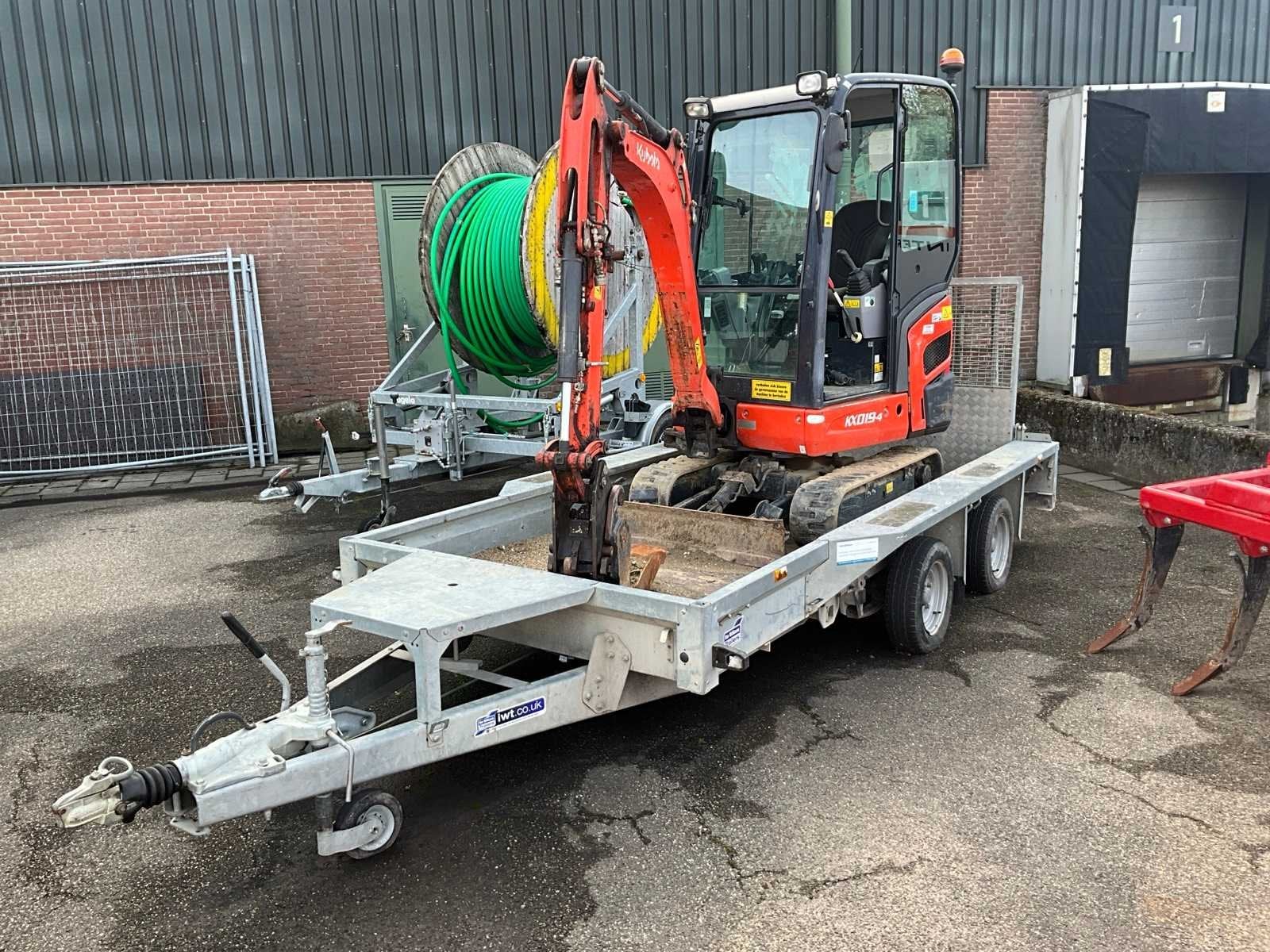 2022 Kubota KX019 Minigraafmachine met machinetransporter, Graafmachine