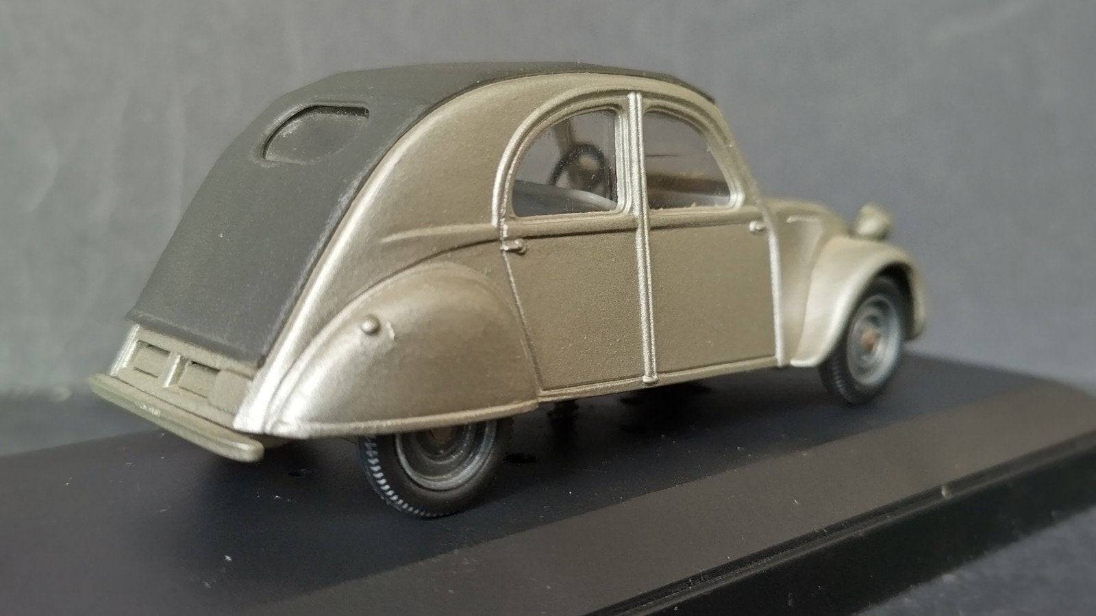 Citroen 2cv ribbelkap 1:43 Vitesse Pol, Overige merken, Auto, Verzenden, .