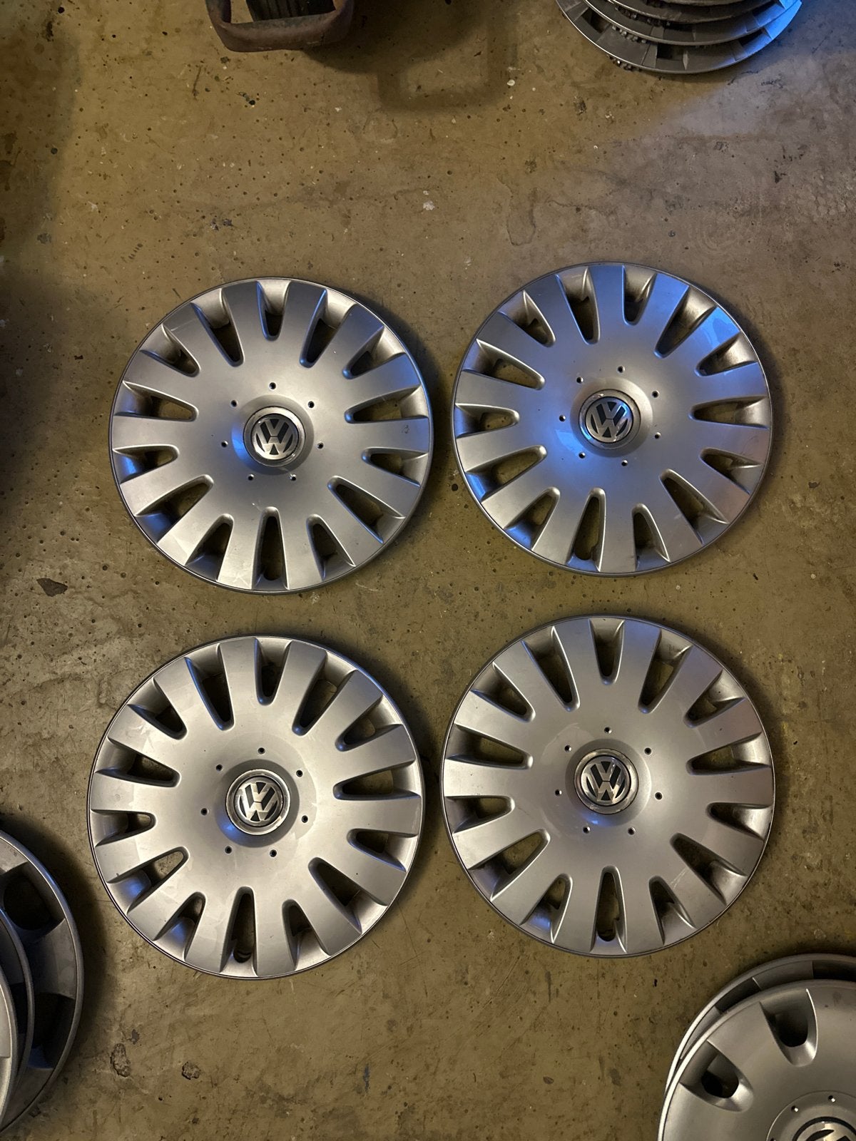 Vw Touran 15 inch wieldoppen 1K0601147G, Auto diversen, Ophalen of Verzenden, Gebruikt