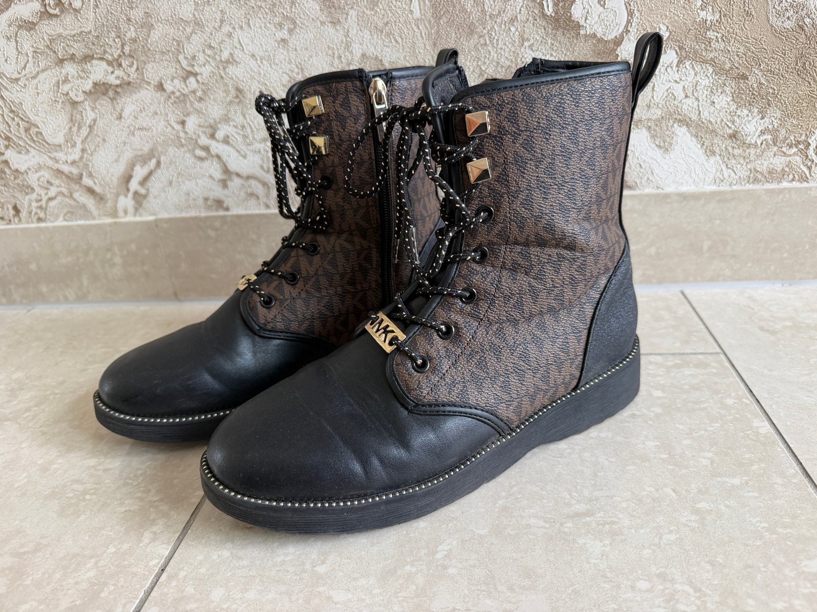 Michael Kors laarzen maat 36, Kleding | Dames, Ophalen of Verzenden, Zo goed als nieuw, Bruin, Lage of Enkellaarzen