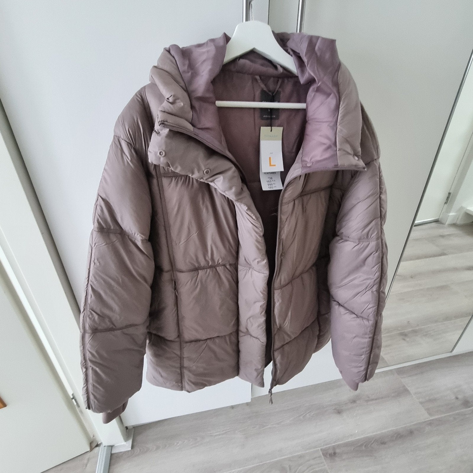 Primark puffer jas capuchon taupe paars L - Nieuw!, Kleding | Dames, Jassen | Winter, Primark, Paars, Maat 42/44 (L), Nieuw