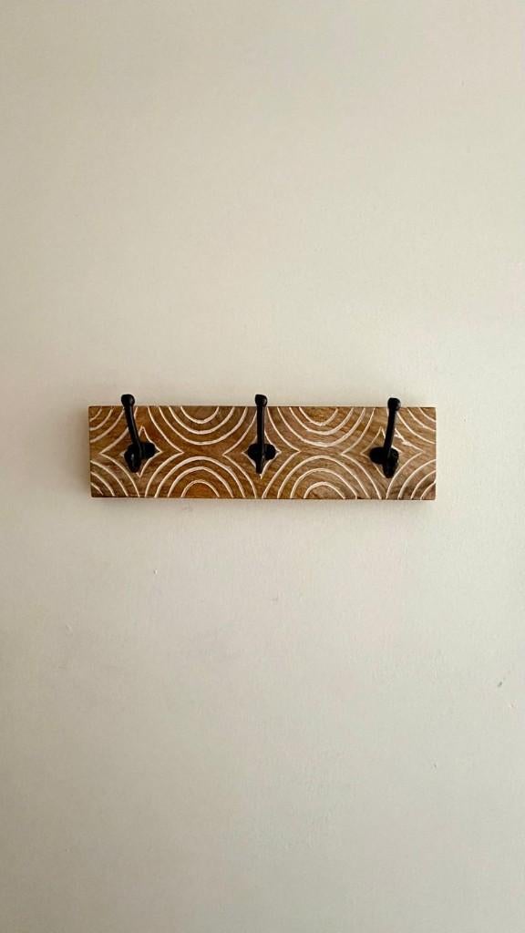 Houten kapstok wandkapstok – 3 haken, boho, gegraveerd hout, Zo goed als nieuw, Minder dan 100 cm, Hout, Ophalen
