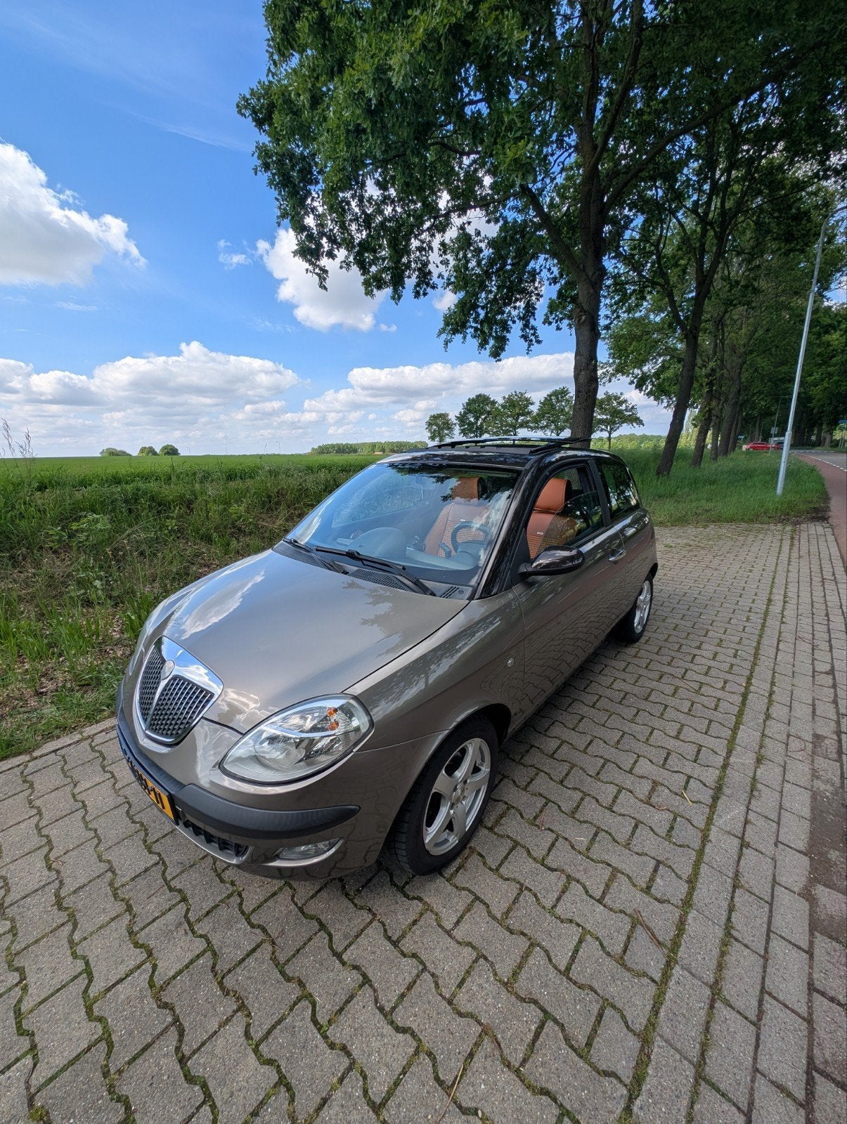 Lancia Ypsilon 1.4 16V AUT 2006 Grijs, Auto's, 970 kg, 40 €/maand, 400 kg, Particulier