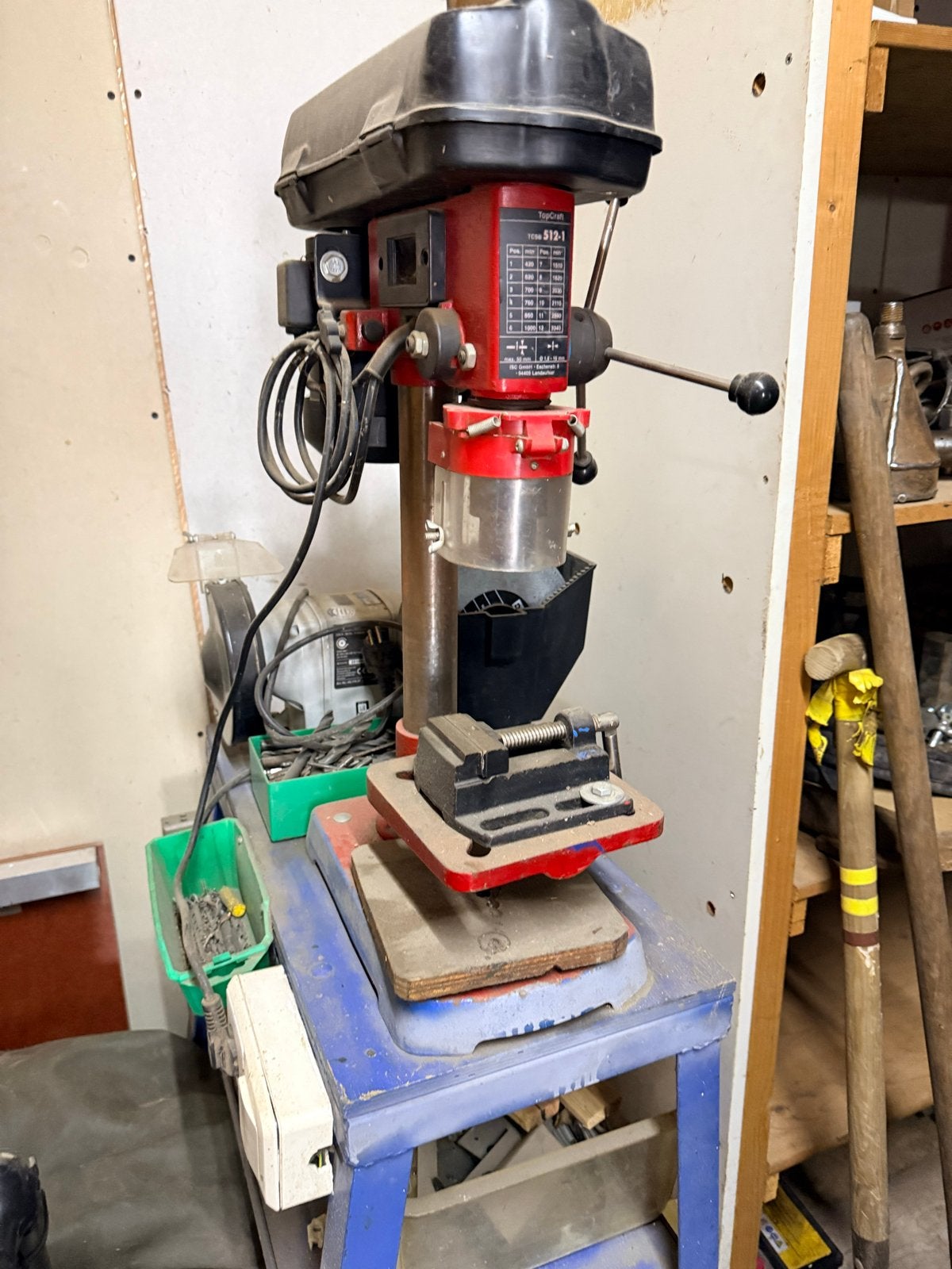 Rode en zwarte kolomboormachine - Topcraft 512-1, Ophalen, Gebruikt, Kolomboormachine