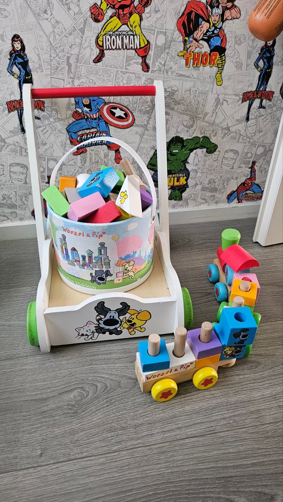 Woezel & Pip Loopwagen met Houten Bouwblokken en Trein, Kinderen en Baby's, Speelgoed | Houten speelgoed, Ophalen, Gebruikt, Duw- of Trekspeelgoed