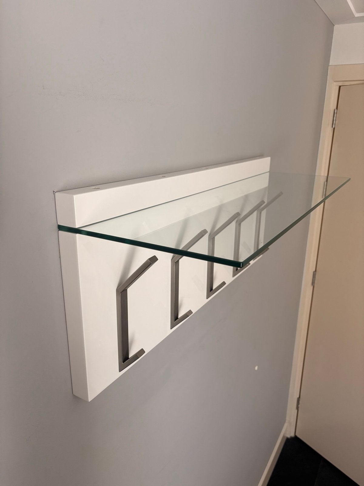 Wandkapstok met glazen plank, Huis en Inrichting, Woonaccessoires | Kapstokken, Minder dan 100 cm, Ophalen, Wandkapstok, Glas
