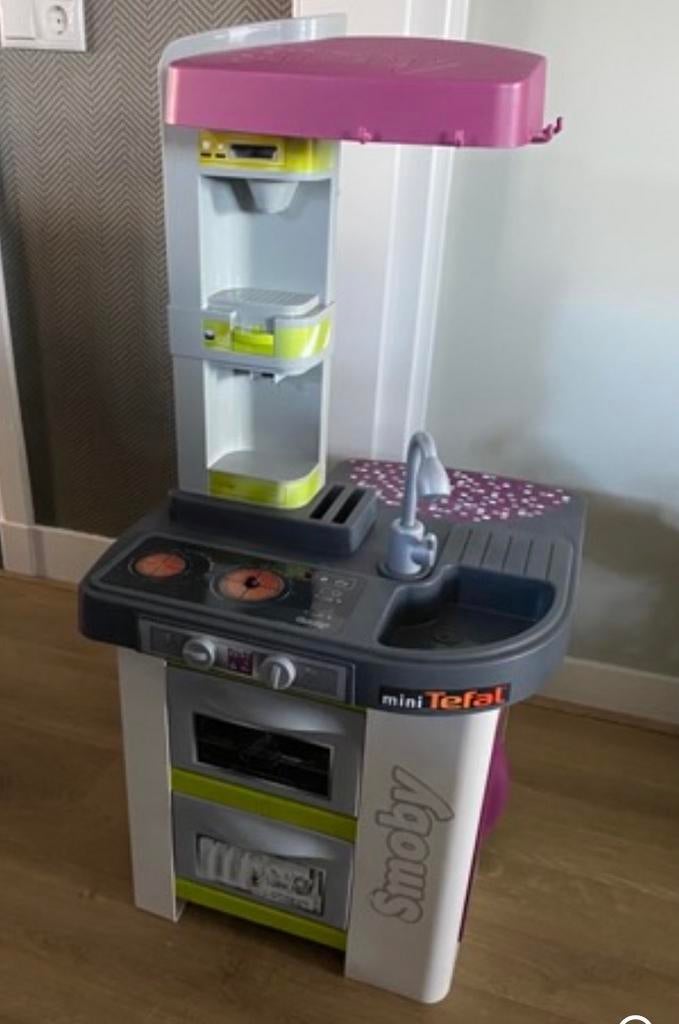 Smoby speelkeuken met accessoires - Urenlang speelplezier!, Ophalen of Verzenden, Gebruikt, Speelkeuken
