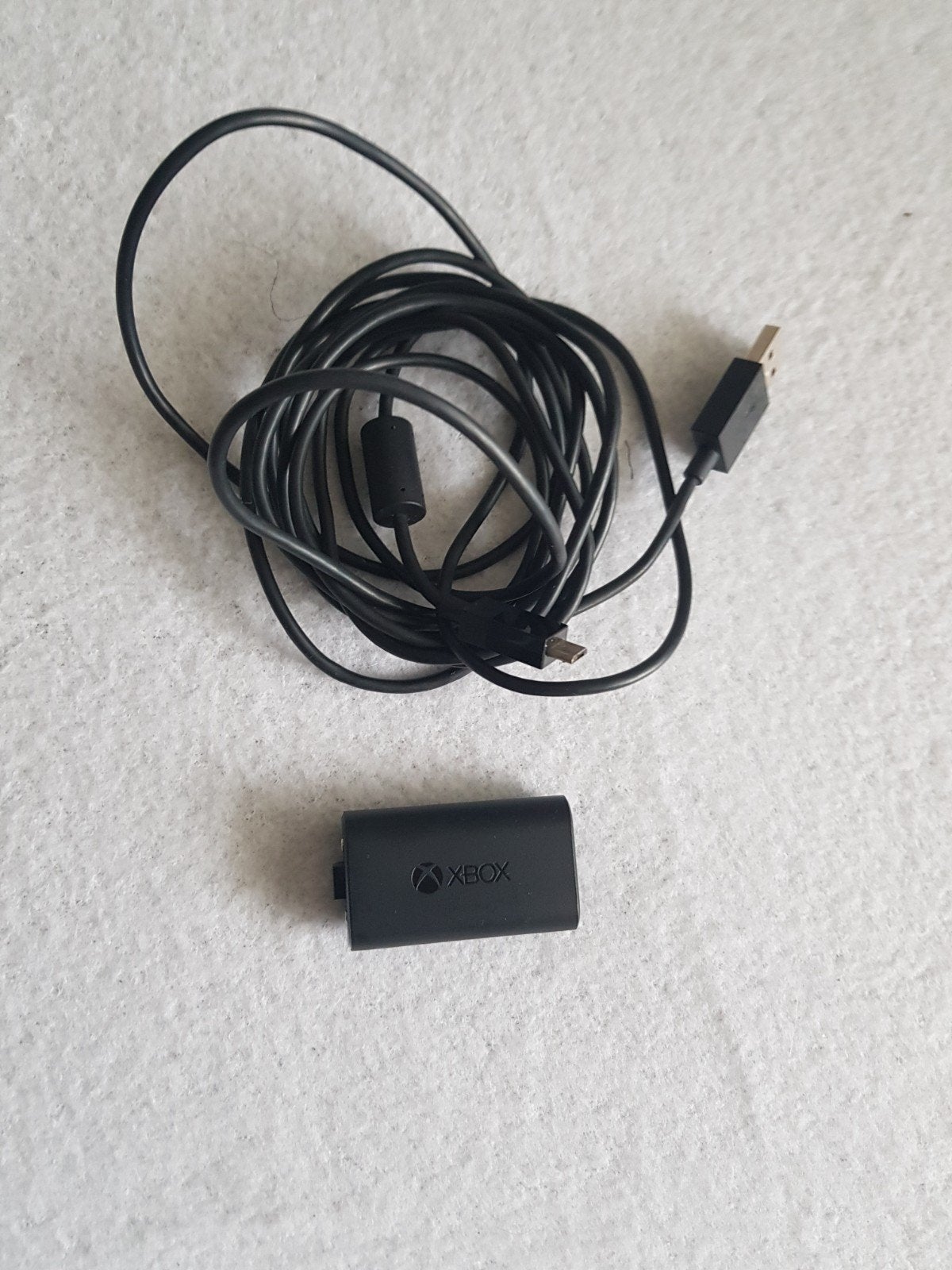 Xbox One oplaadbare accu + kabel, Spelcomputers en Games, Spelcomputers | Xbox | Accessoires, Verzenden, Zo goed als nieuw, Xbox Original