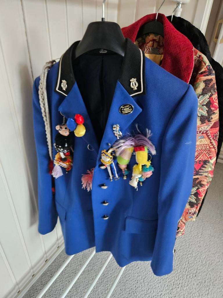 Rijk versierd blauw uniformjasje, Ophalen of Verzenden, Gedragen