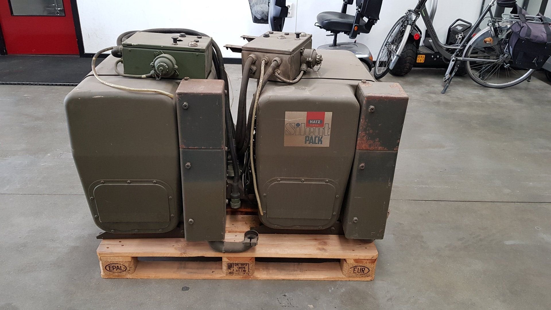2 x Hatz dieselmotor 2L30C-165 - 1900 tpm met hydrauliekmoto, Auto-onderdelen, Ophalen, Gebruikt, -, -