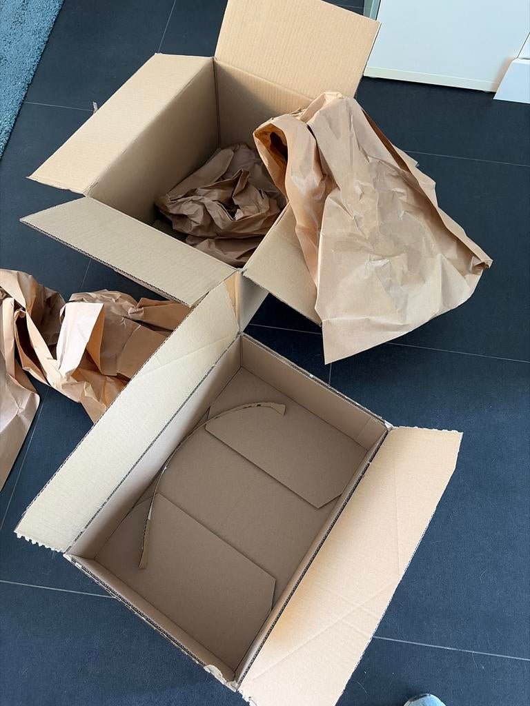 2 Gratis kartonnen dozen, Ophalen, Doos, 40 tot 60 cm, 50 tot 75 cm