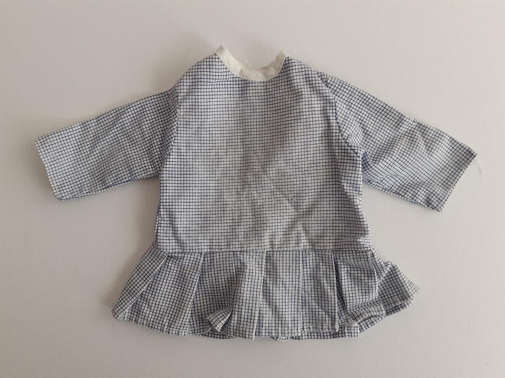 retro vintage poppenjurkje blauw geruit poppenkleertjes, Ophalen of Verzenden, Gebruikt, Kleertjes