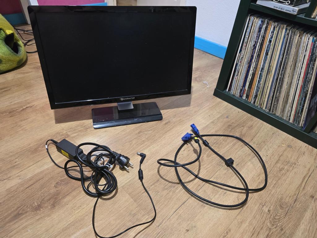 Packard Bell Maestro 223DXL Monitor, Packard Bell, Ophalen of Verzenden, Zo goed als nieuw, Overige typen