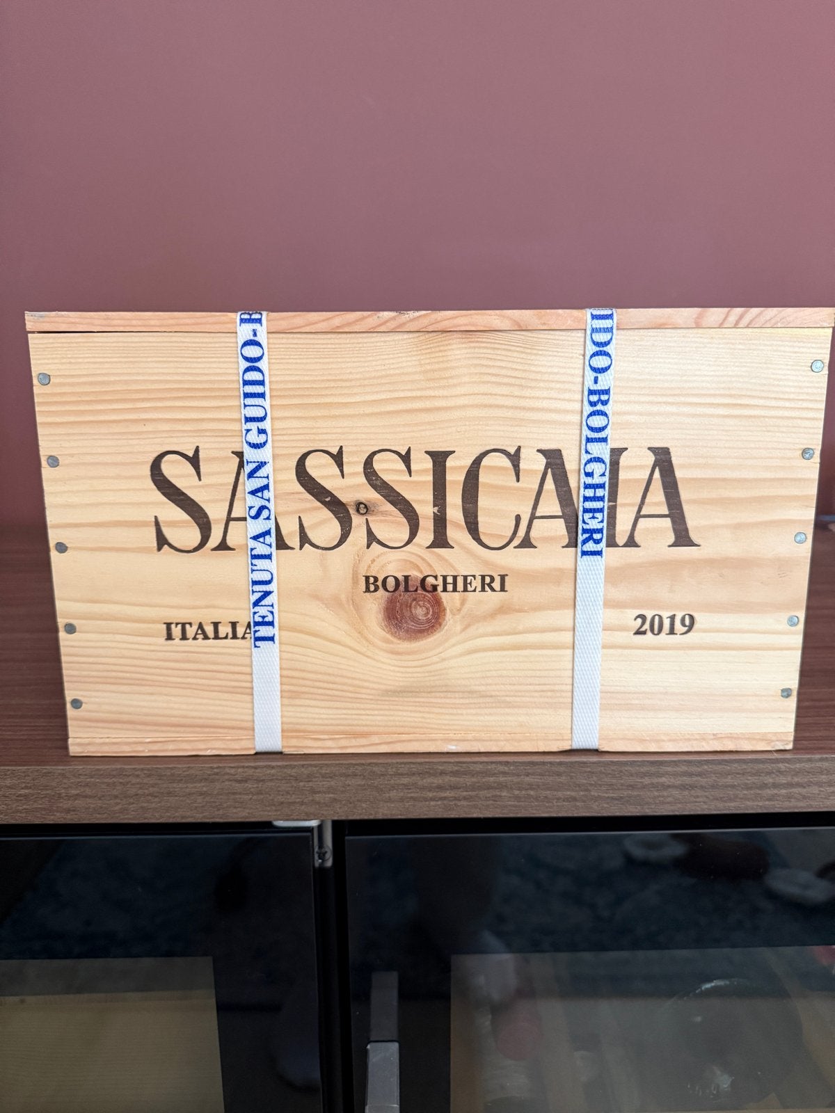 6 flessen Sassicaia 2019 in originele houten kist, Verzamelen, Wijnen, Ophalen, Nieuw, Italië, Rode wijn