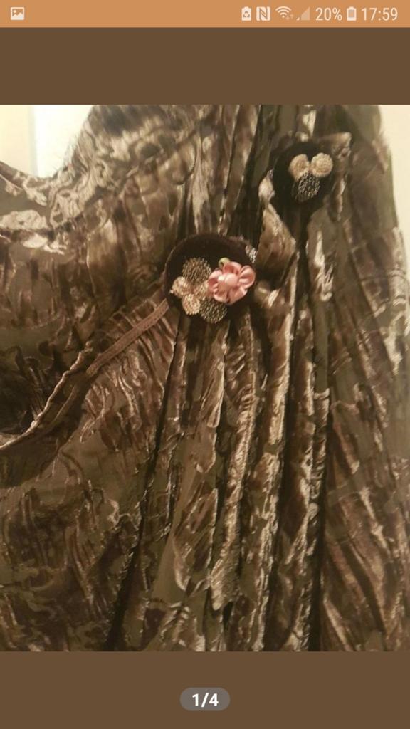 Elegante bruine fluwelen rok met bloemdetails, Kleding | Dames, Rokken, Maat 38/40 (M), Bruin, Ophalen of Verzenden, Zo goed als nieuw