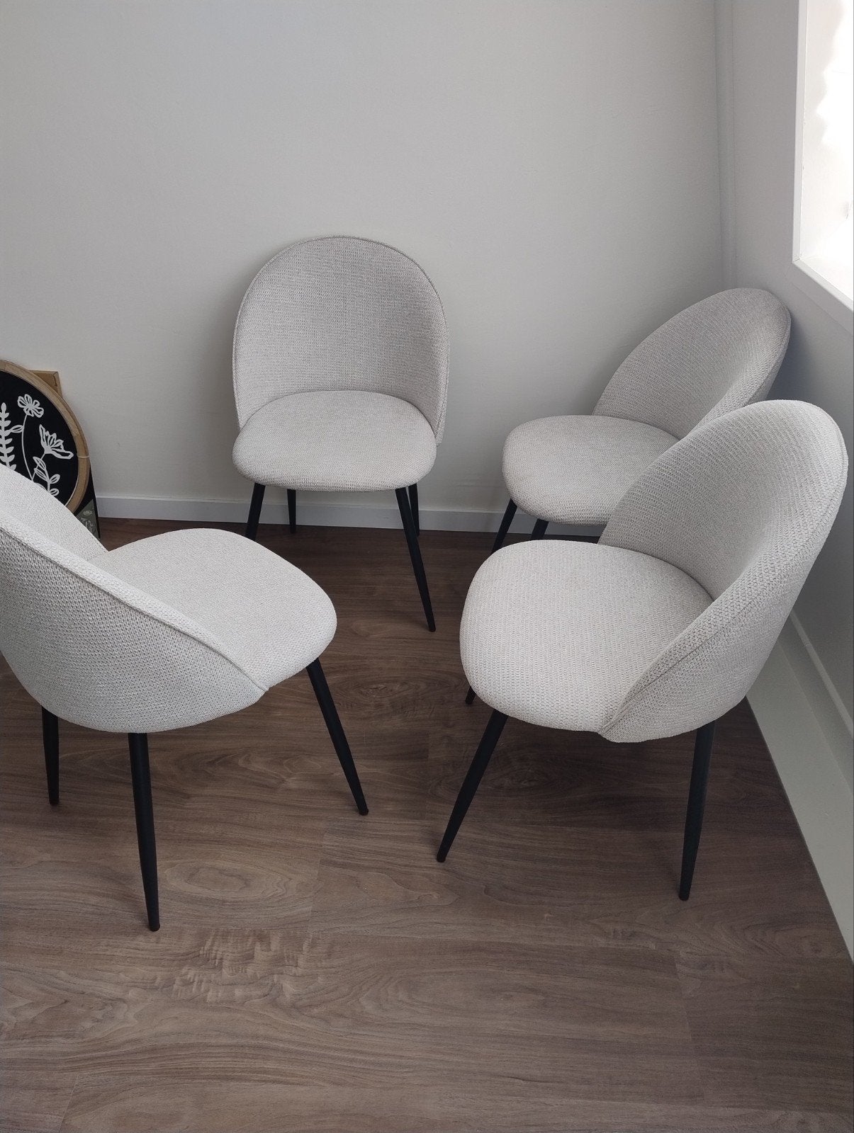 Set van 4 moderne eetkamerstoelen - Grijs stof, Huis en Inrichting, Stoelen, Ophalen, Nieuw, Stof, Vier