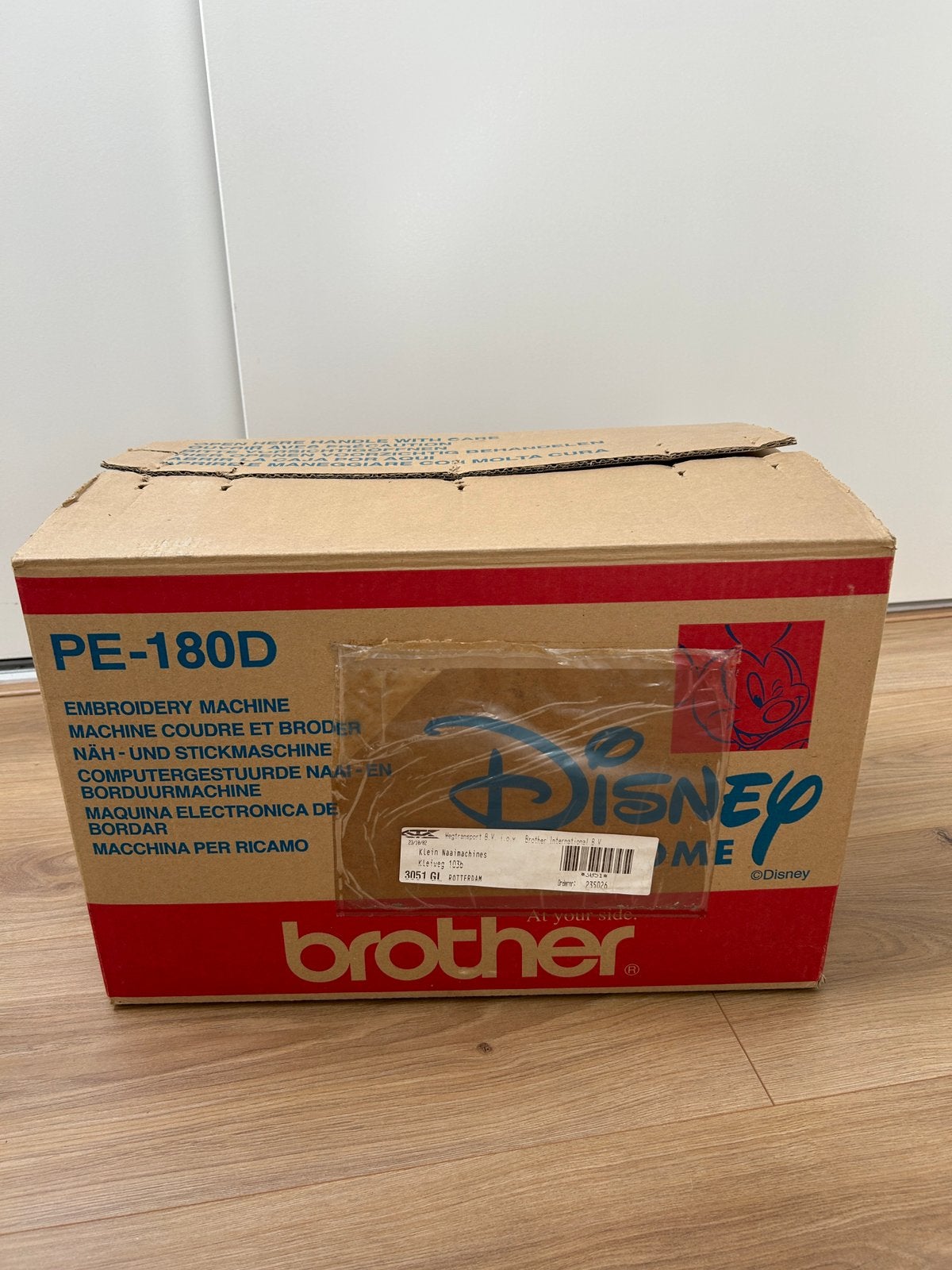 Brother disney borduurmachine PE 180D, Ophalen, Zo goed als nieuw, Borduurmachine
