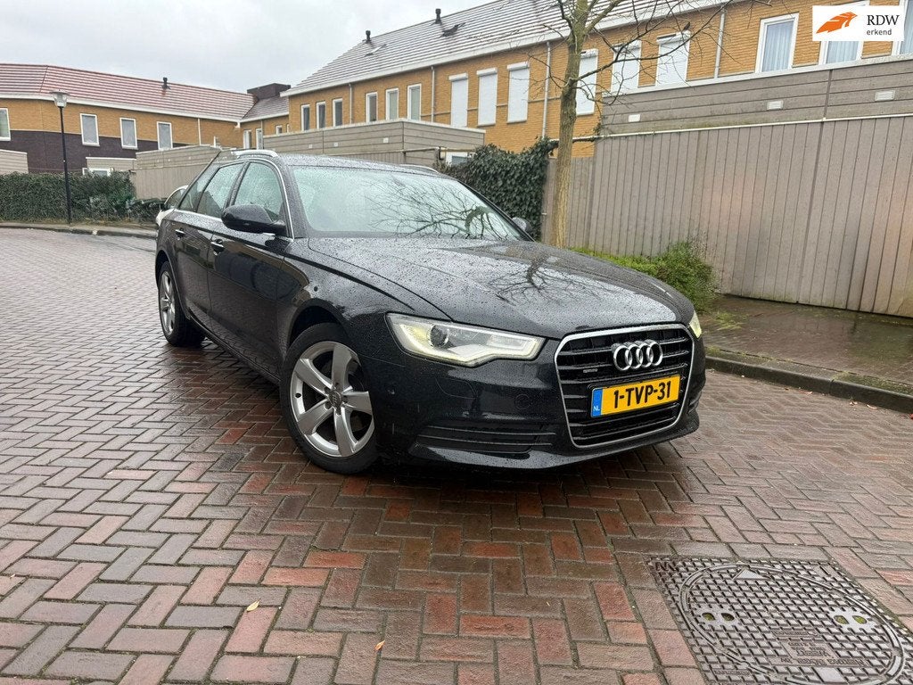 Audi A6 Avant 3.0 TDI quattro Pro Line S, Auto's, Audi, Automaat, Euro 5, Zwart, Zwart