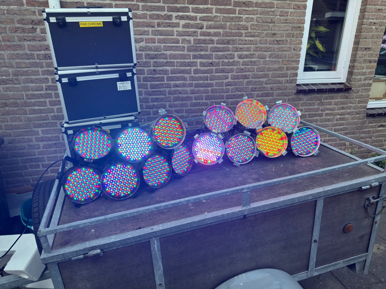 Showtec Par 56 LED spots (14 stuks) met flightcases, Muziek en Instrumenten, Licht en Laser, Ophalen, Gebruikt, Licht, Kleur