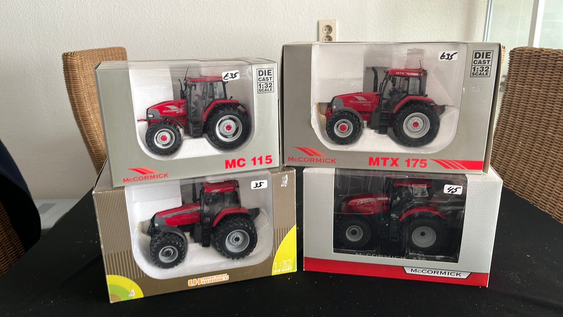 Mc Cormick set, Ophalen of Verzenden, Zo goed als nieuw, Tractor of Landbouw