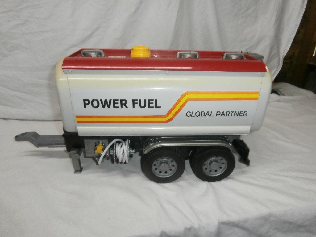 Bruder Fuel Power tank aanhanger, Kinderen en Baby's, Speelgoed | Speelgoedvoertuigen, Ophalen, Gebruikt