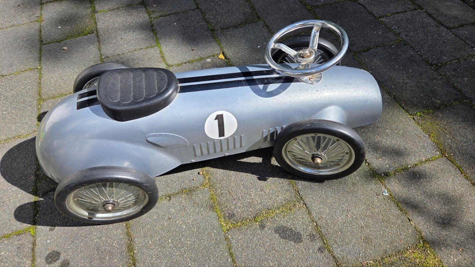 Vintage Grijze Trapauto met Nummer 1, Ophalen, Gebruikt, Trapvoertuig