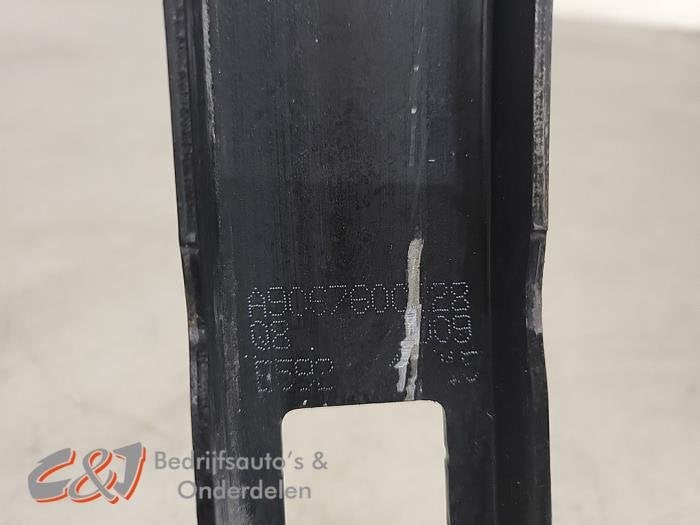 Deurvanger bus/bestel links van een Mercedes Sprinter, Gebruikt, -, Ophalen of Verzenden, -