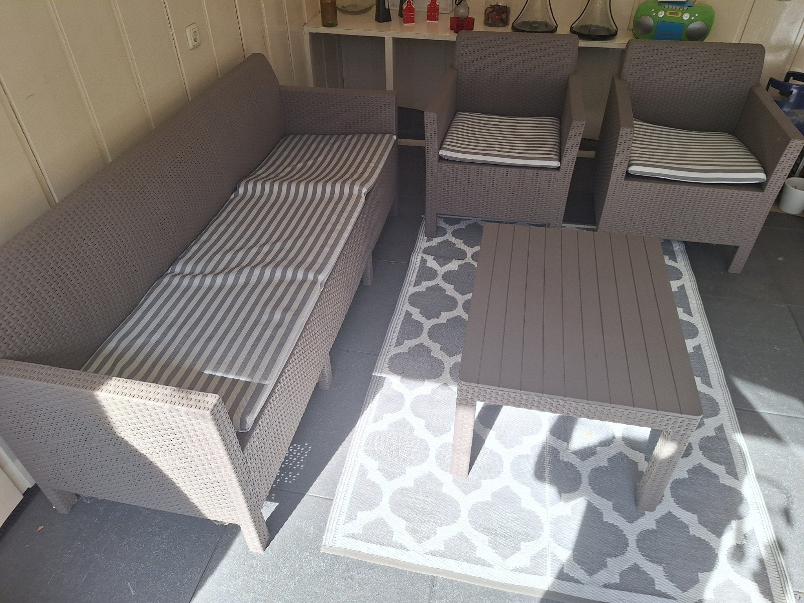 Allibert Chicago loungeset/tuinset - Zo goed als nieuw, Tuin en Terras, Tuinsets en Loungesets, Ophalen, 5 zitplaatsen, Kunststof