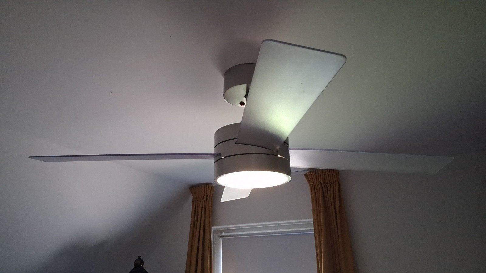 Grote Handson Ravenna plafondventilator 132 cm met lamp, Ophalen, Ventilator met afstandsbediening, Gebruikt, Plafondventilator