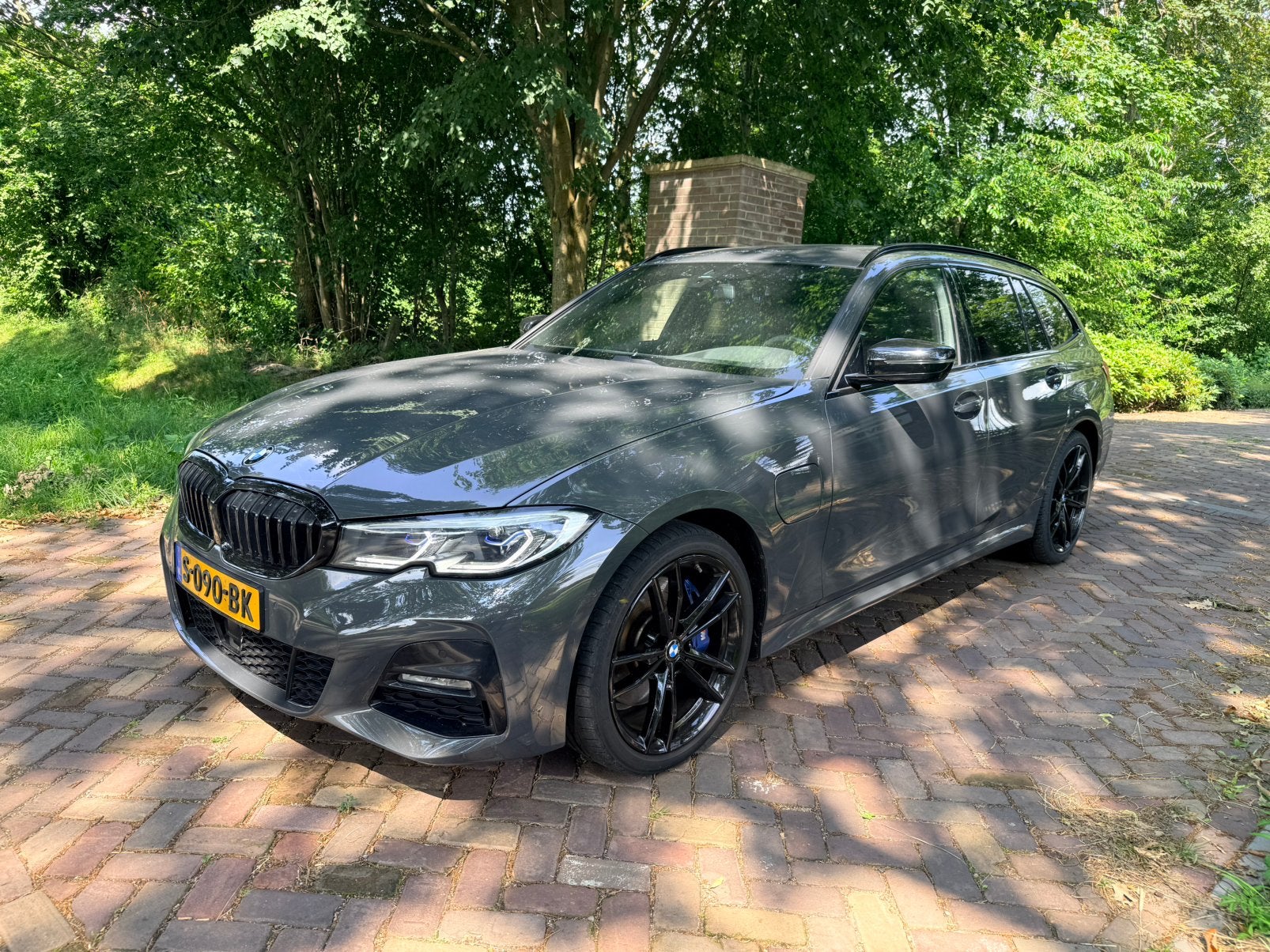 BMW 330e G20 High Executive | Head-up | Harman Kardon, 1998 cc, Achterwielaandrijving, 4 cilinders, 120 €/maand