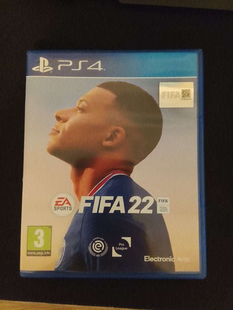 fifa 22, Ophalen of Verzenden, Zo goed als nieuw, Sport, 3 spelers of meer