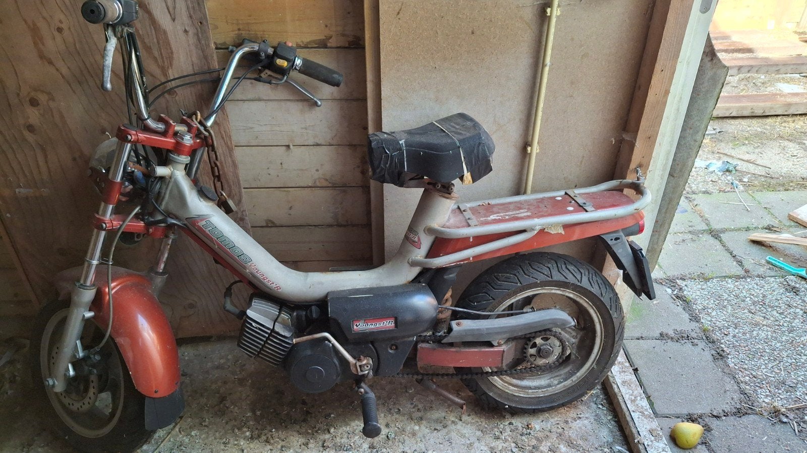 Tomos Youngst'R bromfiets - Opknapper, Fietsen en Brommers, Brommers | Tomos, Ophalen, Gebruikt, Maximaal 45 km/u, Overige modellen
