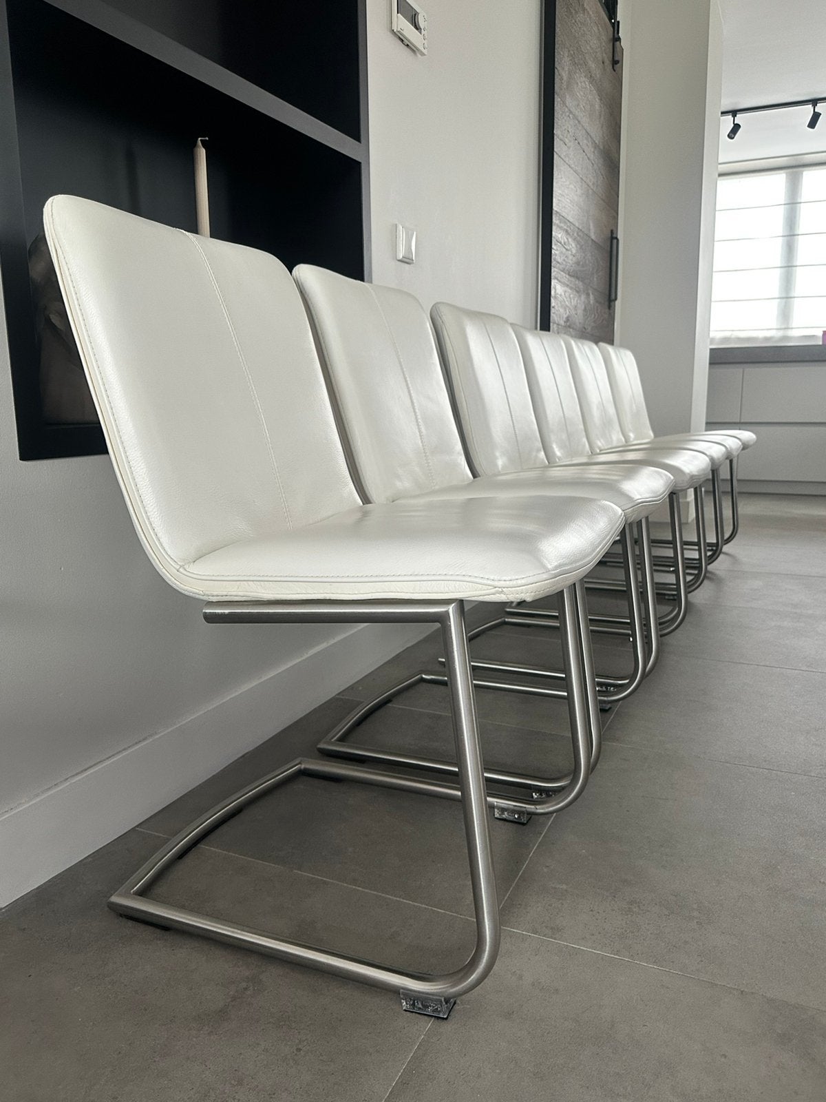 4/6 wit lederen Henders en Hazel design eetkamerstoelen, Ophalen, -, Wit, -
