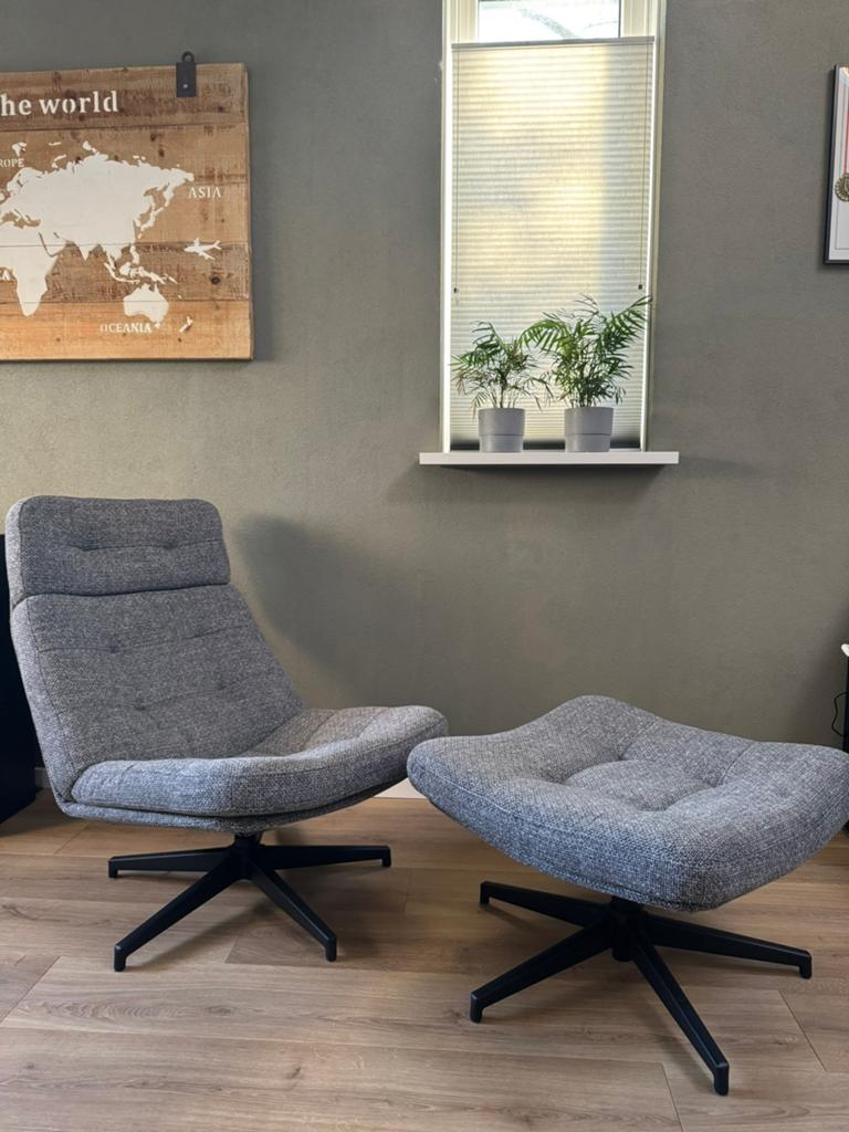 IKEA HAVBERG draaifauteuil en voetenbank, Huis en Inrichting, Fauteuils, Ophalen, Minder dan 75 cm, Zo goed als nieuw, 75 tot 100 cm