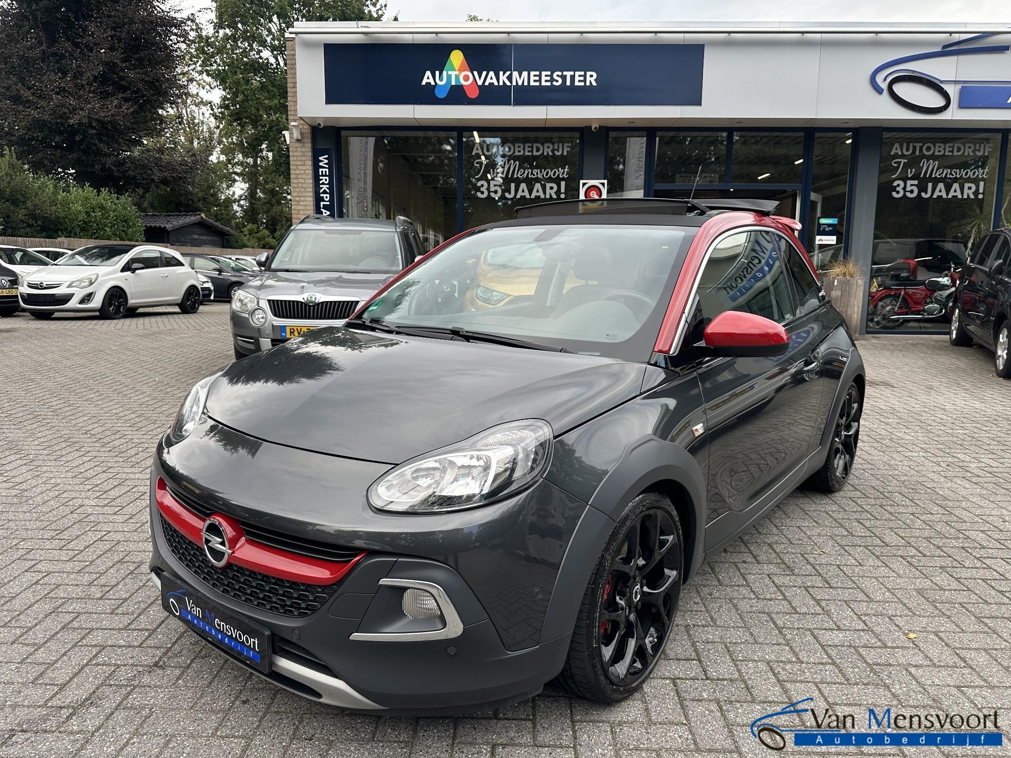 Opel ADAM 1.4 Turbo 150PK Rocks S Uniek!52dKM!|OpenDak|CarPl, Auto's, Voorwielaandrijving, Dealer onderhouden, Gebruikt, Euro 6
