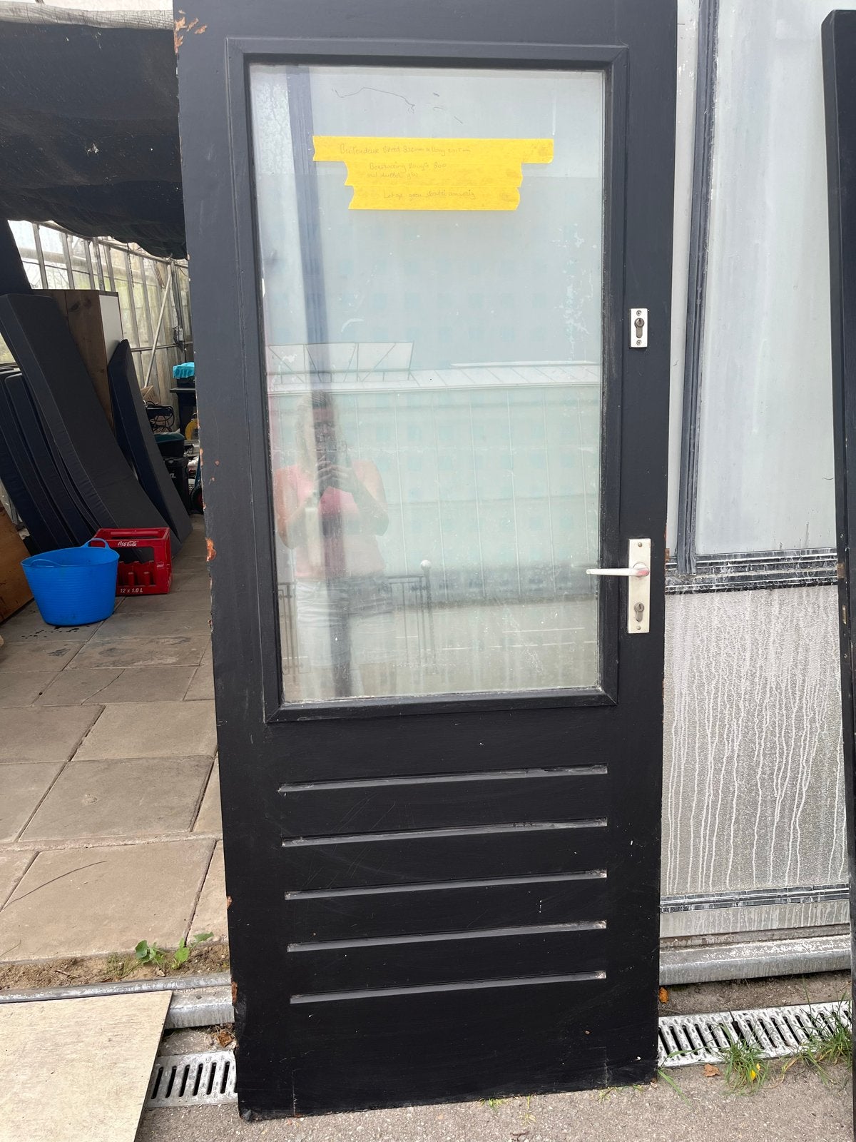 Hardhouten buitendeur met dubbel glas en lichte schade, Ophalen, Gebruikt, 80 tot 100 cm, Buitendeur