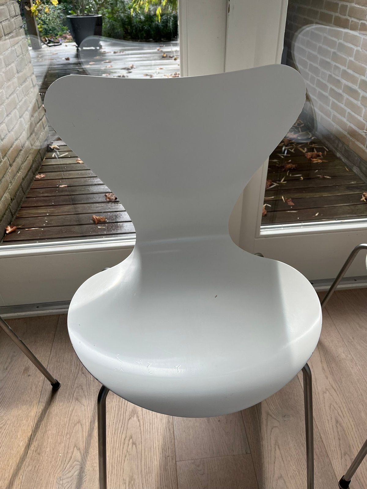 2 Originele Fritz Hansen Vlinderstoel (Arne Jacobsen)- Wit, Huis en Inrichting, Ophalen, Gebruikt, Drie, Wit