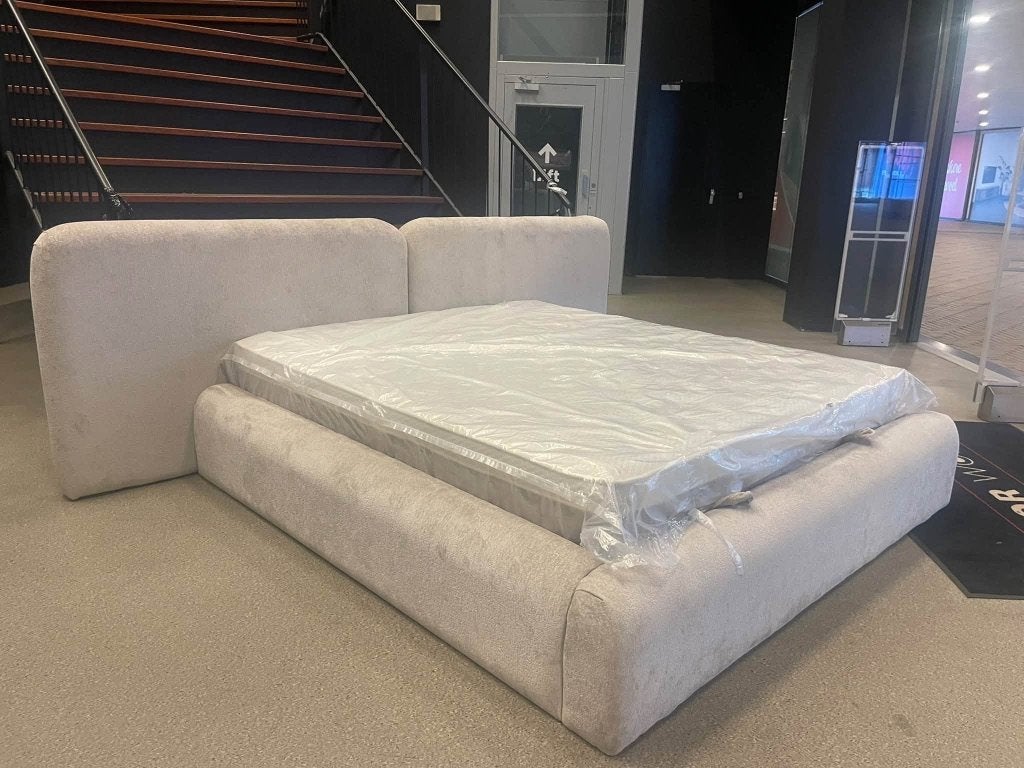 Foto 20 van Boxspring Opberg bed met matras va €595