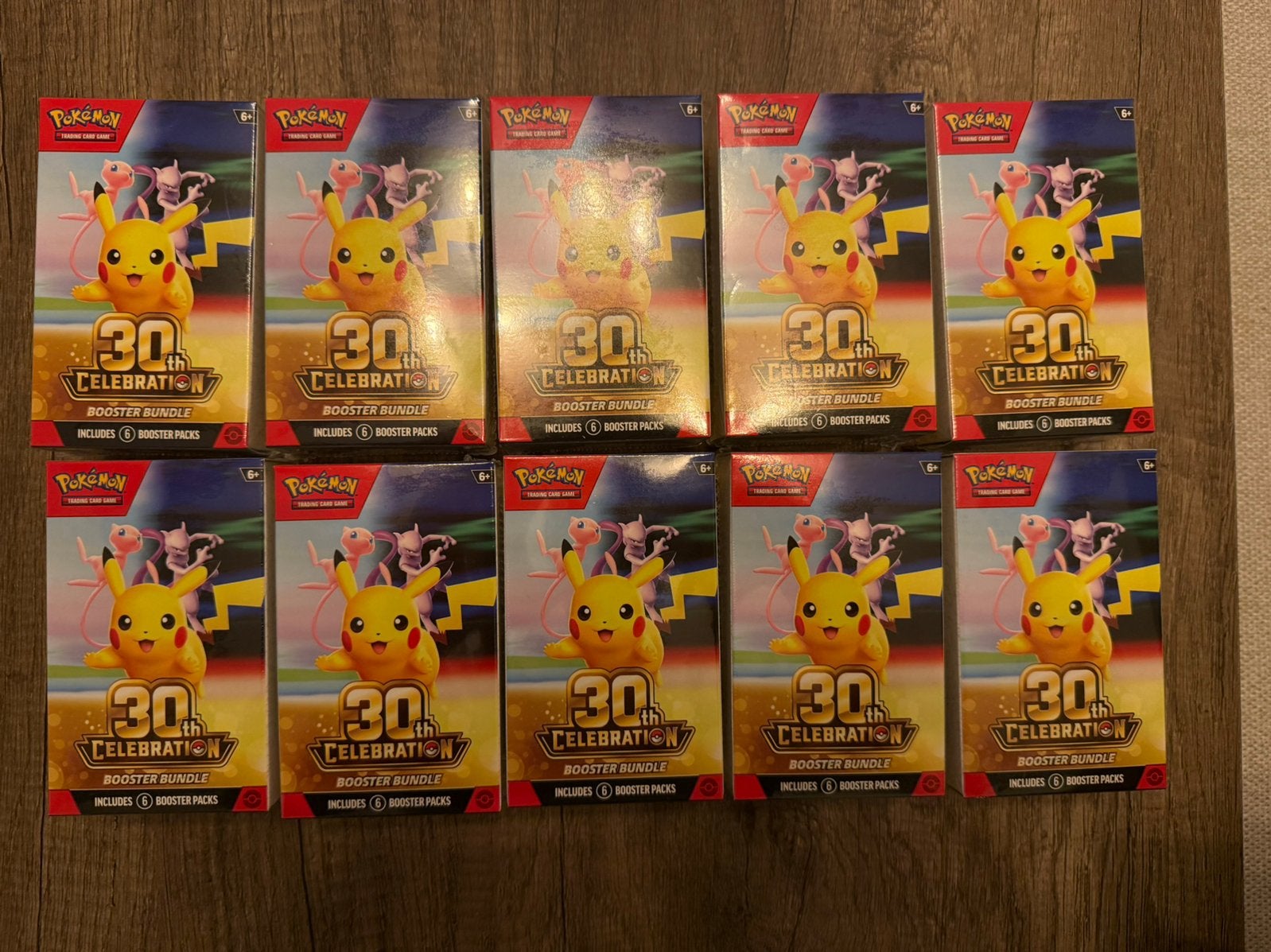 10x Pokémon 30th Anniversary Booster Bundle sealed, Ophalen of Verzenden, Nieuw, Boosterbox