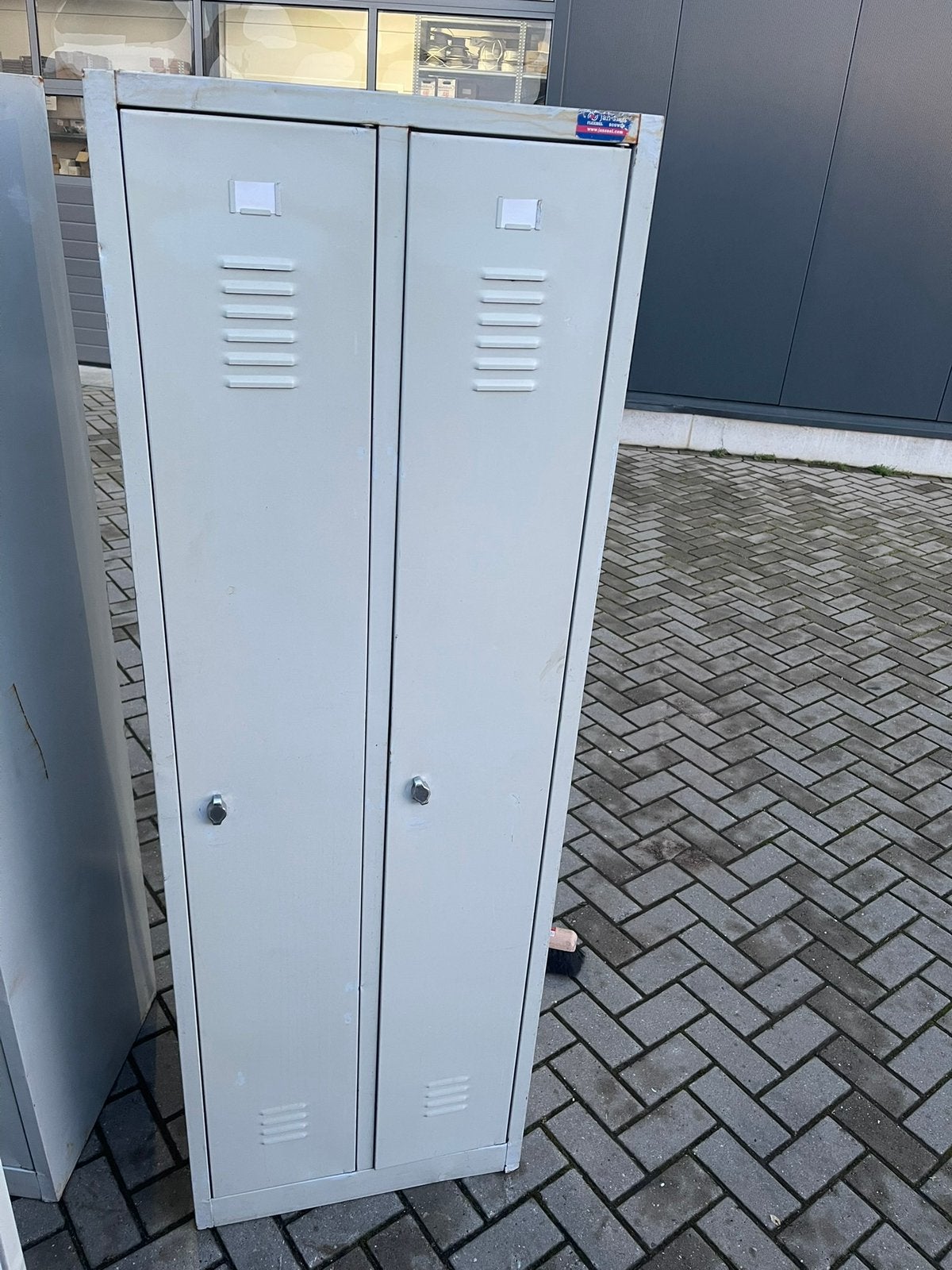 Lockerkast 2-deurs, Huis en Inrichting, Ophalen, Zo goed als nieuw