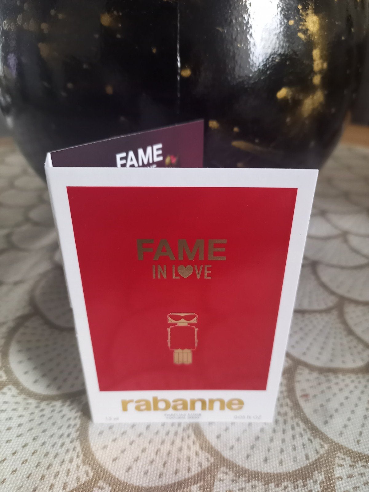 Proefje Fame in Love Paco Rabanne, Sieraden, Tassen en Uiterlijk, Uiterlijk | Parfum, Ophalen of Verzenden, Nieuw