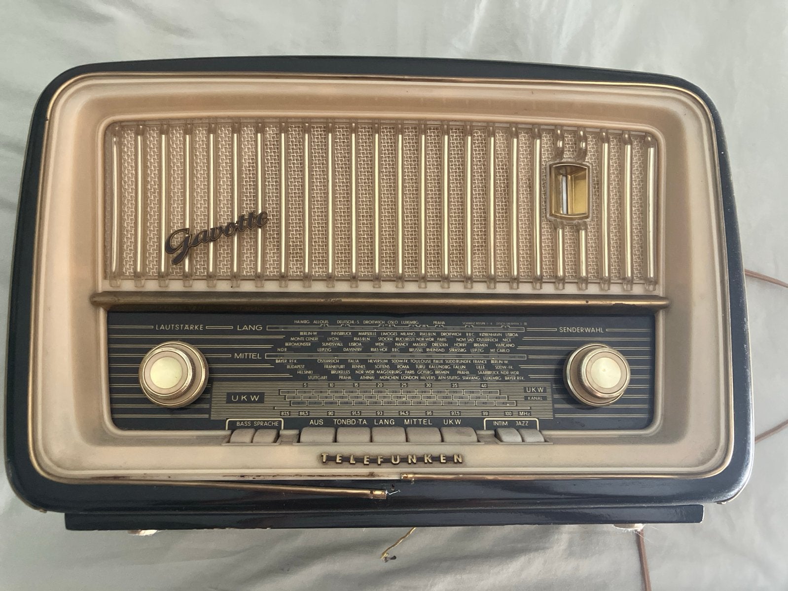 Telefunken Gavotte 1063 buizenradio - Vintage radio, Ophalen, Gebruikt, Radio